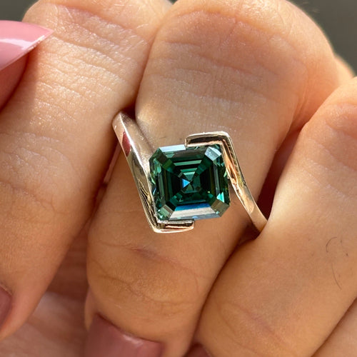 3.00 CT Asscher Dark Green Moissanite Engagement Ring, Bypass Shank Bezel et Ring, 10K White Gold Wedding Ring, Square Cut Diamond Ring