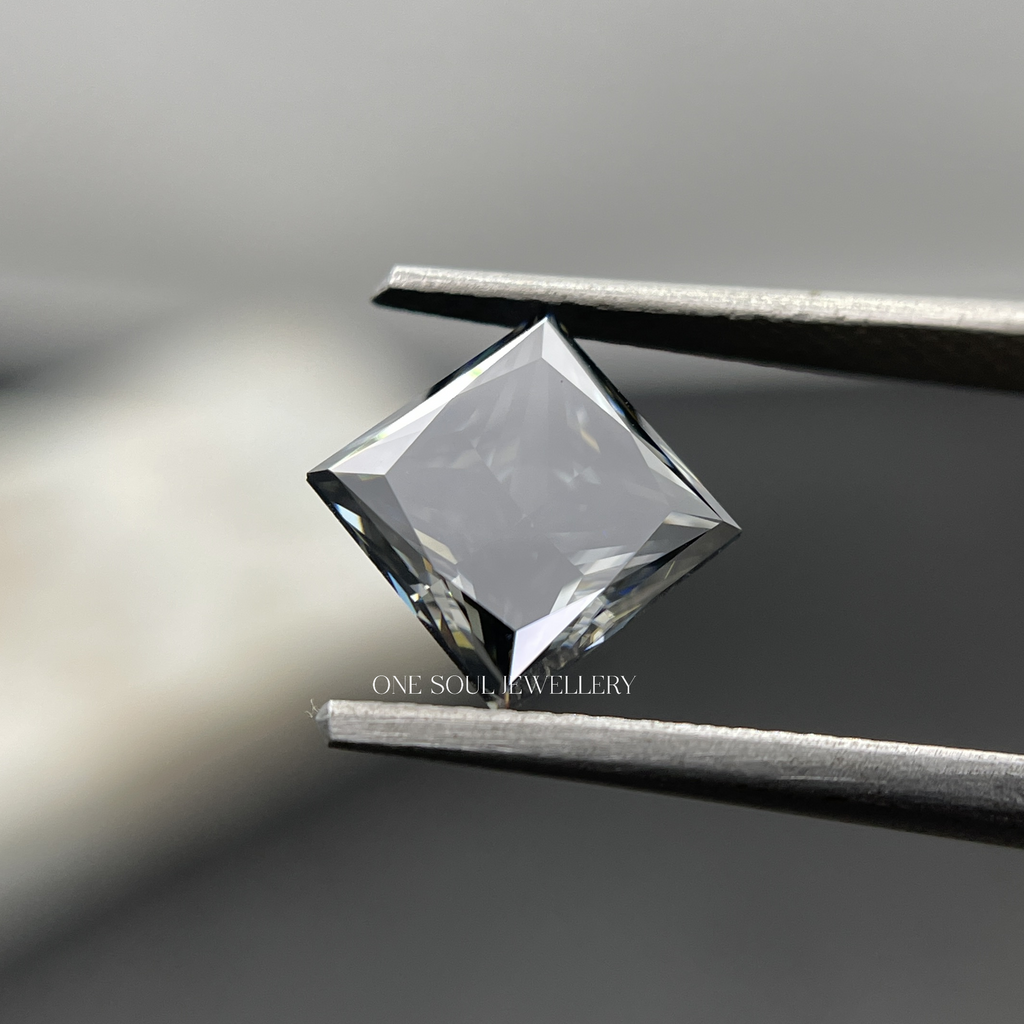 1.00 to 5.00 CT Dark Grey Princess Cut Loose Moissanite Stone. Fancy Grey Moissanite for Engagement Ring. Wholesale Price. VVS1 Grade Stone
