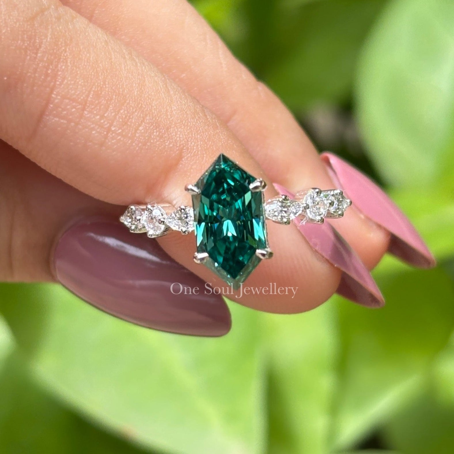 Dark Green Marquise Moissanite Engagement Ring, Claw Prongs, 10K/14K/18K Gold Wedding Ring, Accent Marquise Moissanite, Hidden Halo Ring