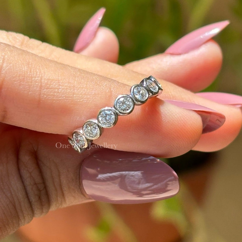 Round Moissanite Bubble Band, 4.00 MM Round Colorless Moissanite Band, Bezel Set Band, Stacking Band